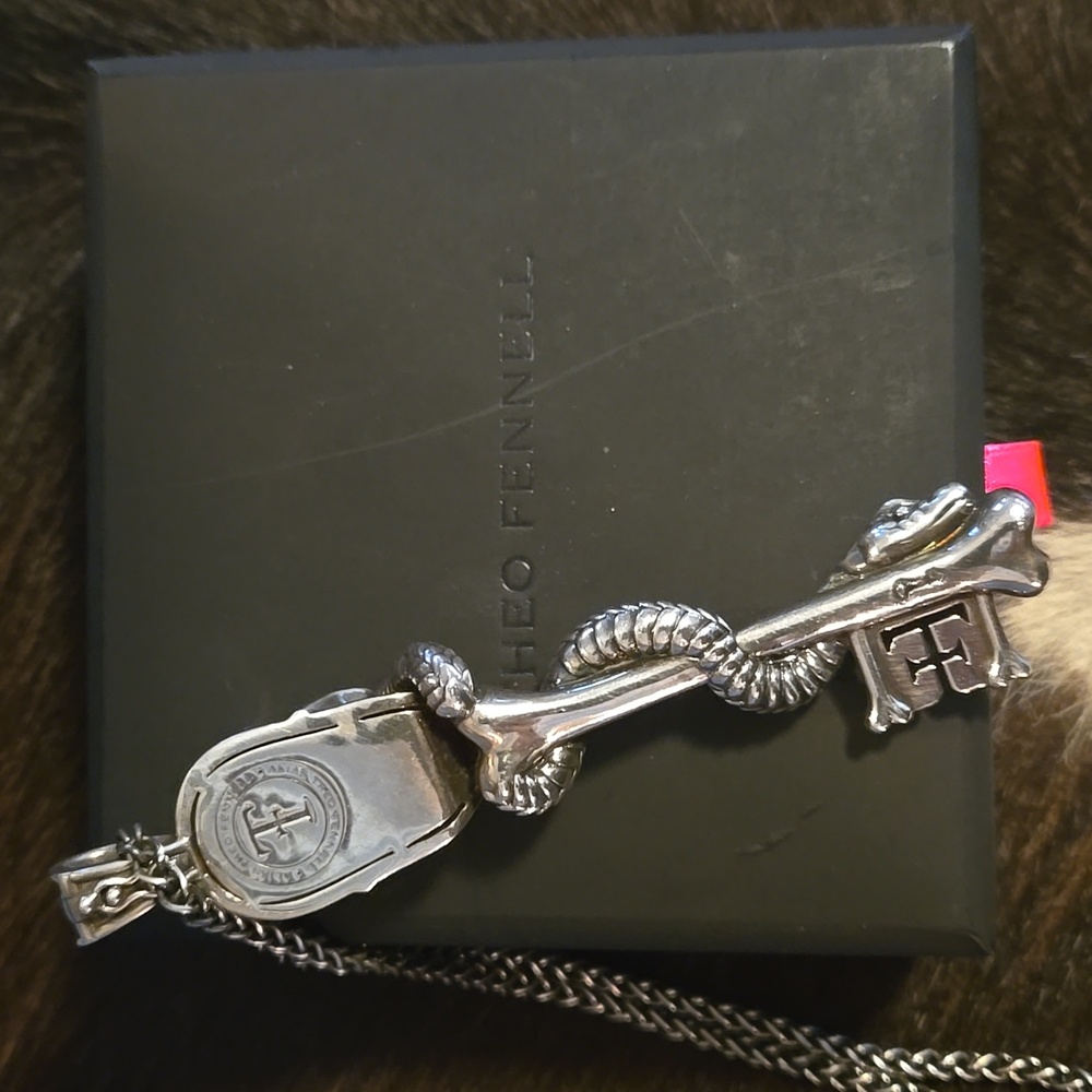 Theo Fennell Skull Necklace - Picture 2 of 2